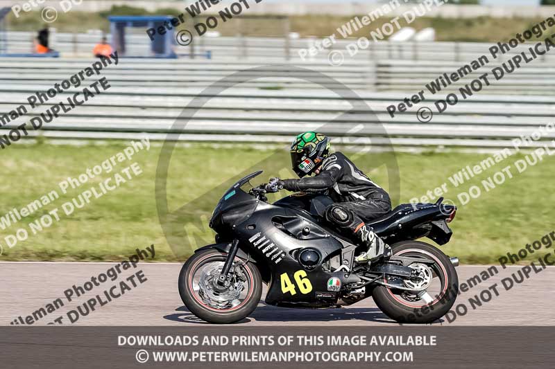 Rockingham no limits trackday;enduro digital images;event digital images;eventdigitalimages;no limits trackdays;peter wileman photography;racing digital images;rockingham raceway northamptonshire;rockingham trackday photographs;trackday digital images;trackday photos